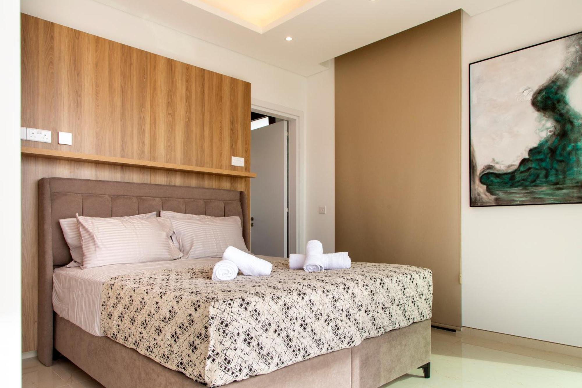 Santa Barbara Seafront Villas W Jacuzzi Pool Paphos Ngoại thất bức ảnh
